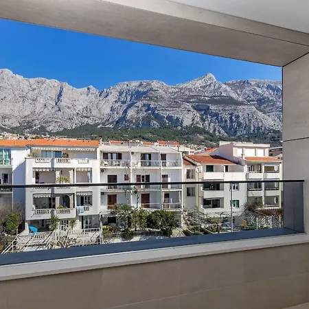 Jelena - Exklusiv Makarska