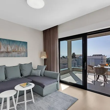 Jelena - Exklusiv Makarska