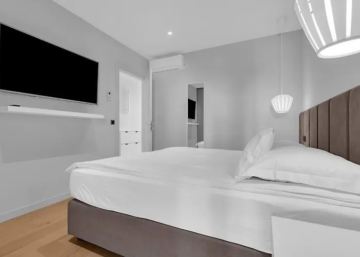 Jelena - Exklusiv ماكارسكا